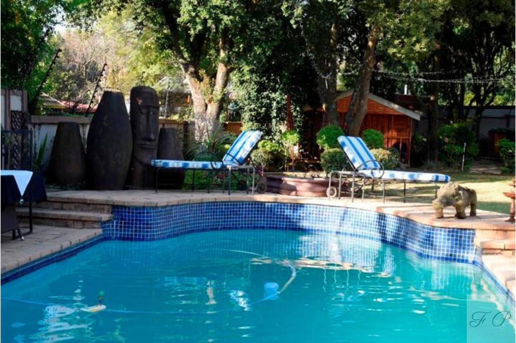 The Giraffe Room At Frederick'S Place Pretoria-Noord Exterior foto